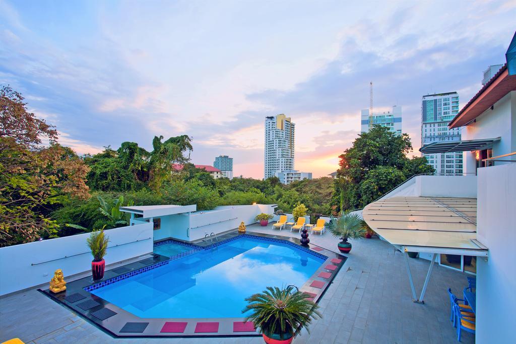 Sharrow Bay Villa Pattaya Exterior photo