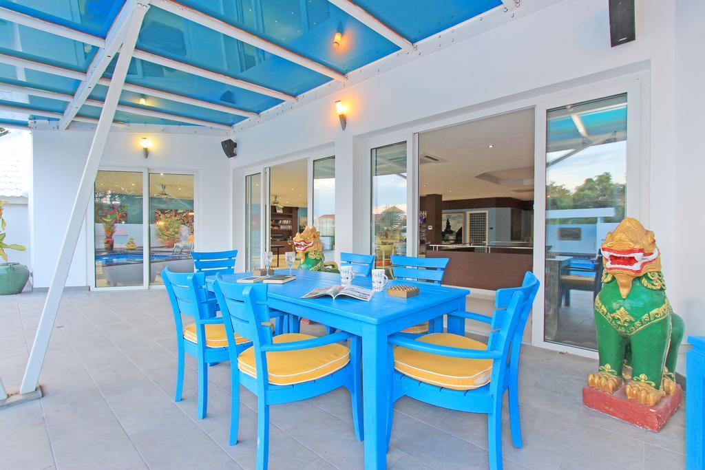Sharrow Bay Villa Pattaya Exterior photo