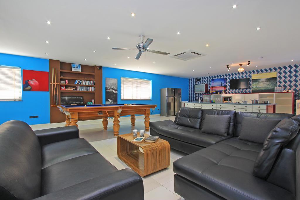 Sharrow Bay Villa Pattaya Exterior photo